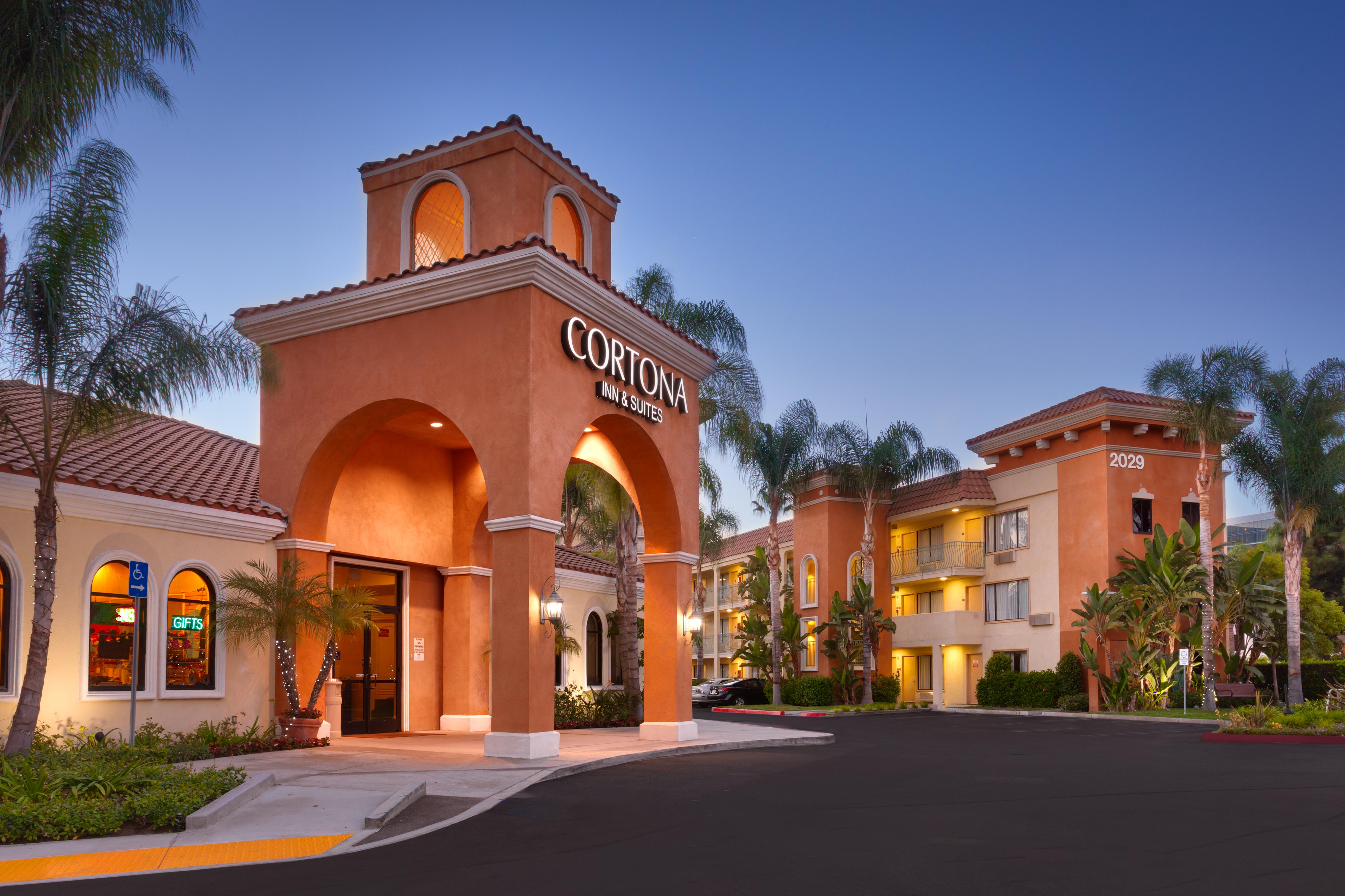 Cortona Inn And Suites Anaheim Resort Esterno foto