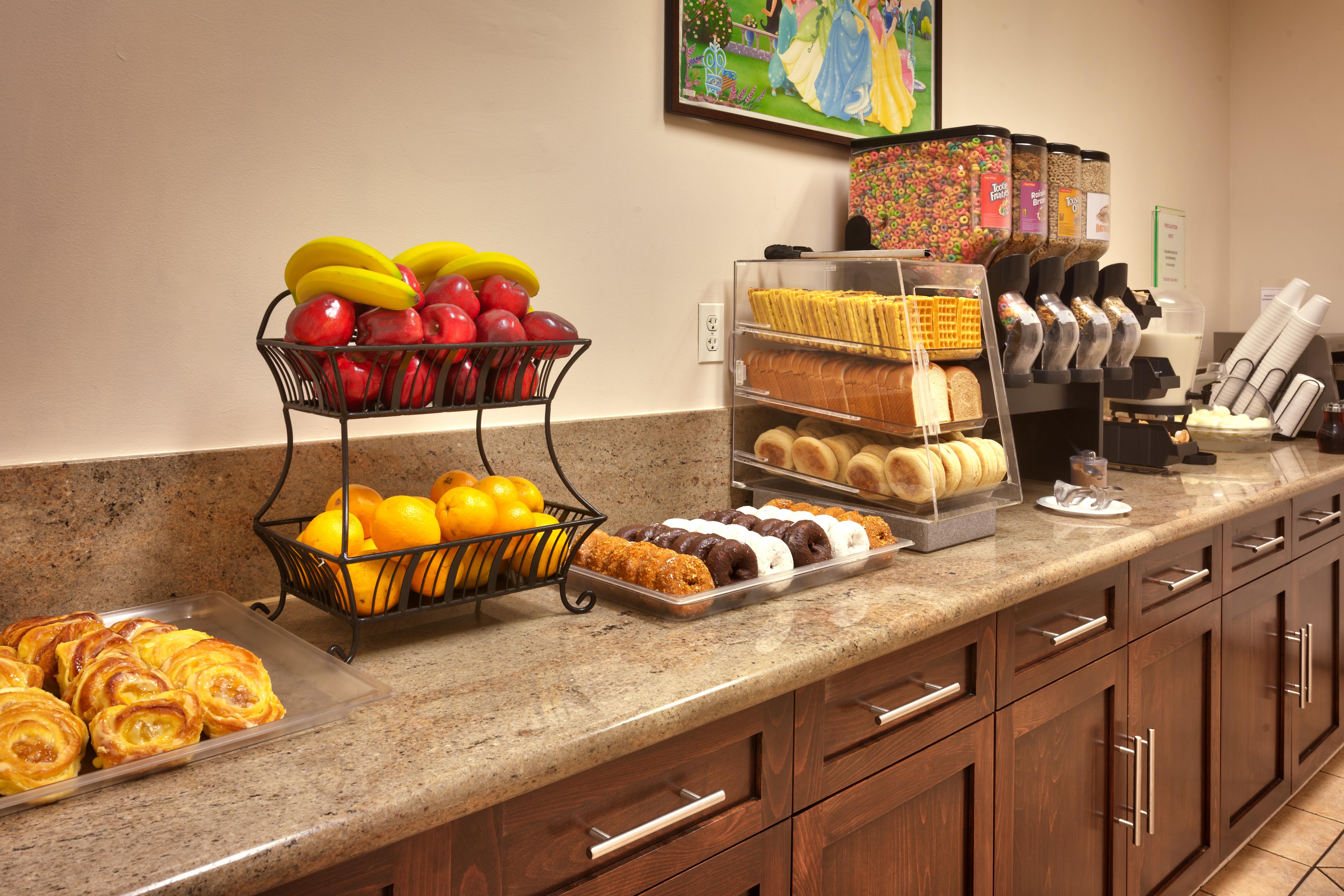 Cortona Inn And Suites Anaheim Resort Esterno foto