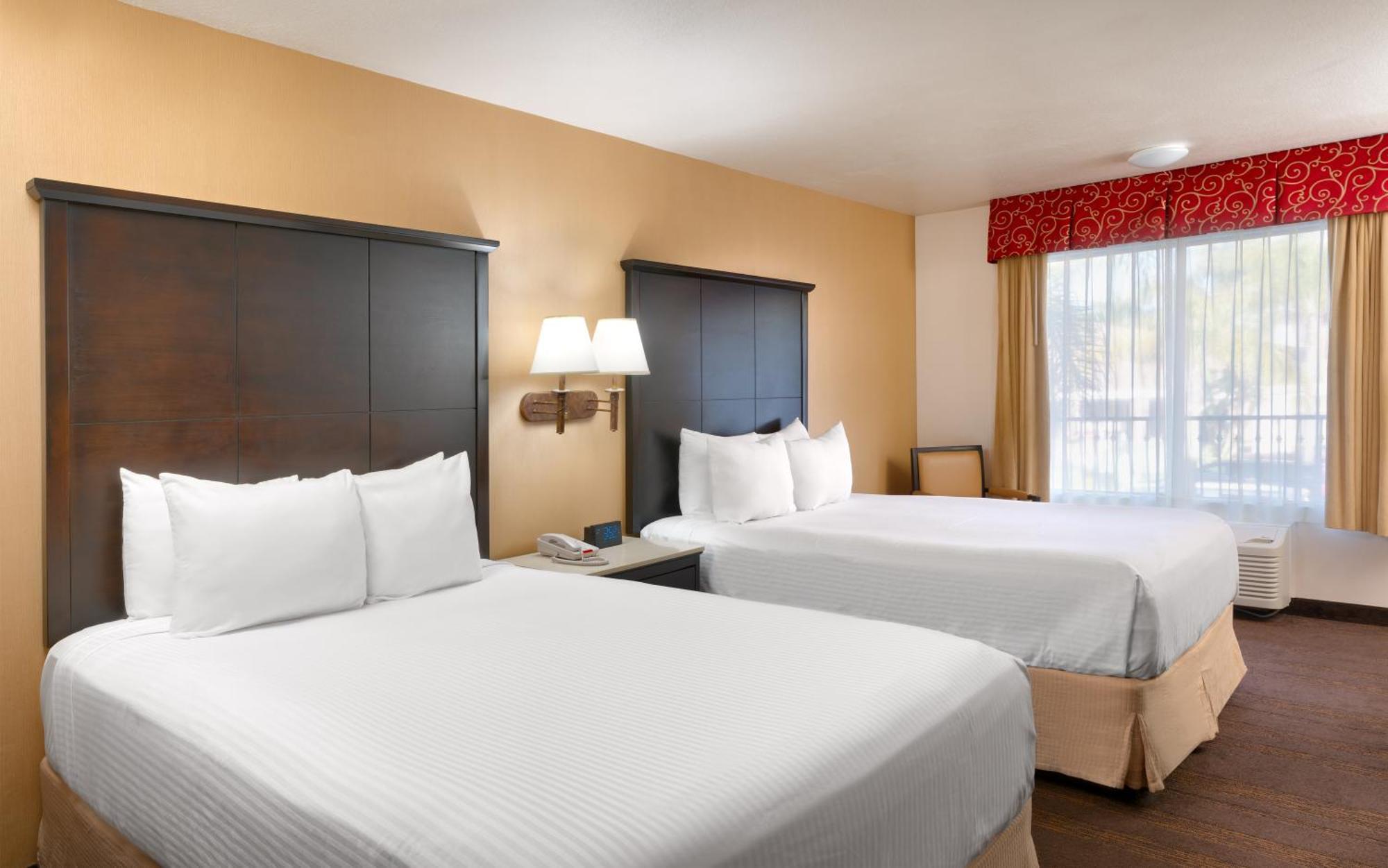 Cortona Inn And Suites Anaheim Resort Esterno foto