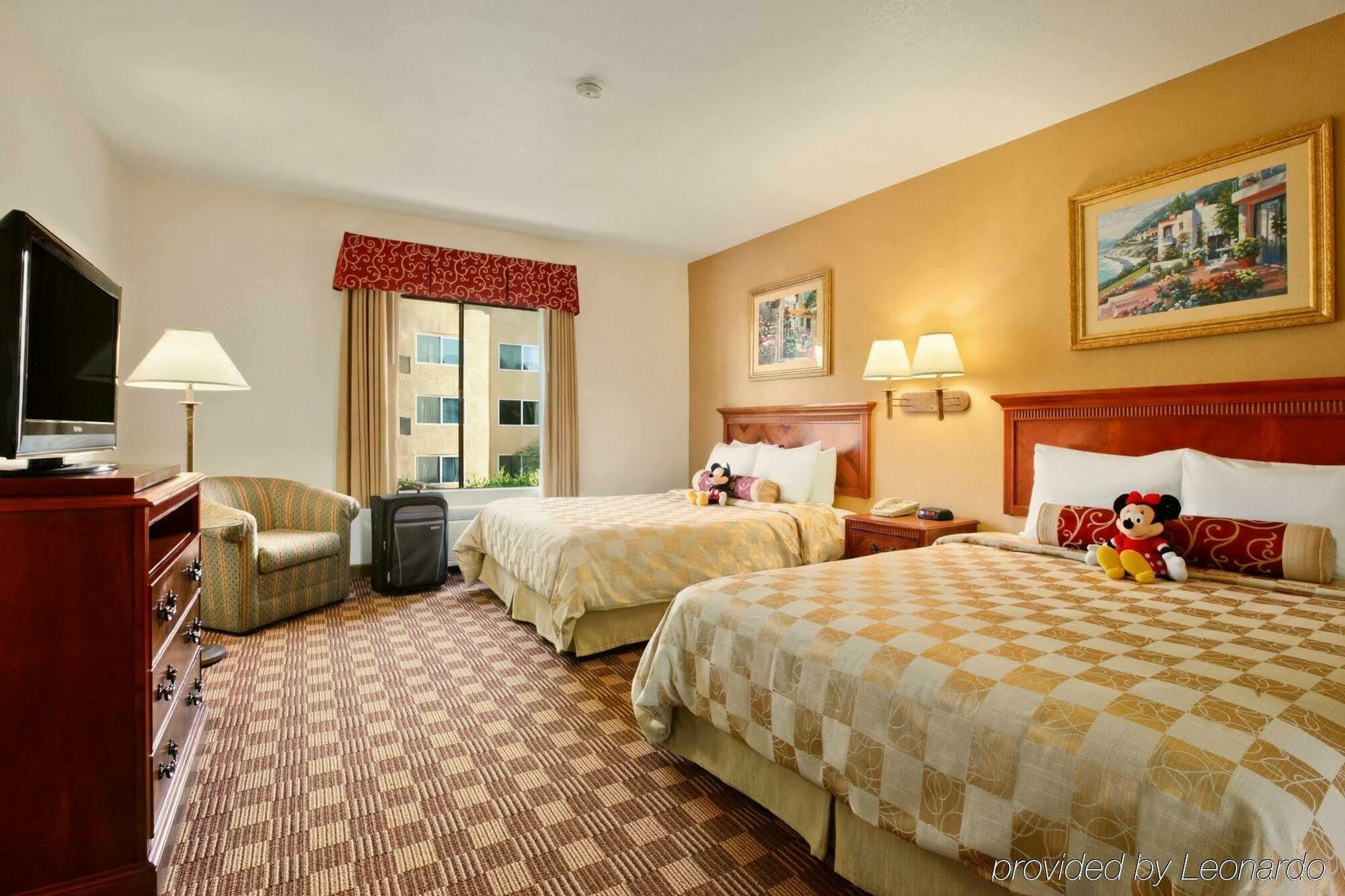 Cortona Inn And Suites Anaheim Resort Esterno foto